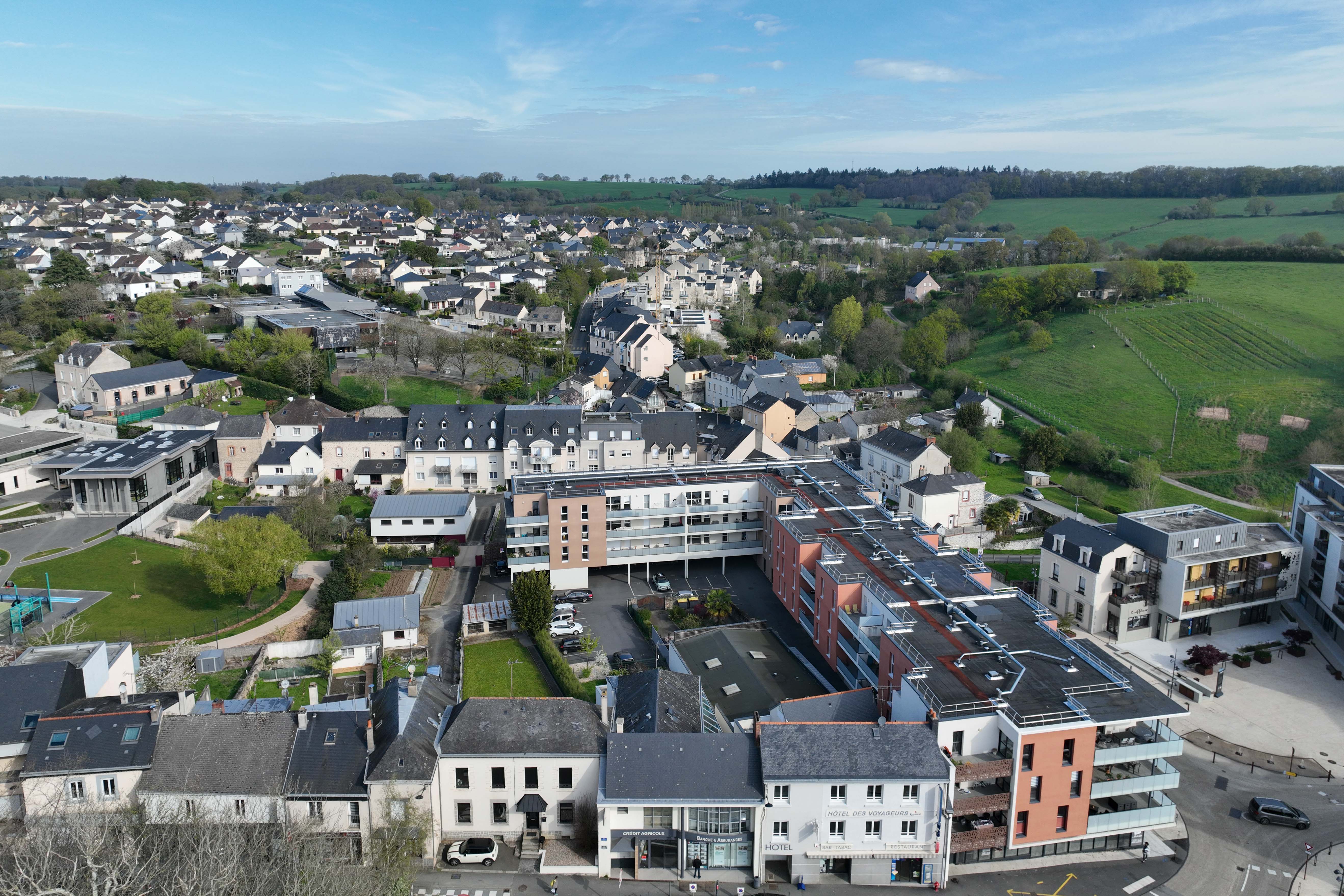https://www.laval.fr/fileadmin/Phototheque_agglo/Habitat/Je_deviens_propri%C3%A9taire/DJI_0015.jpg