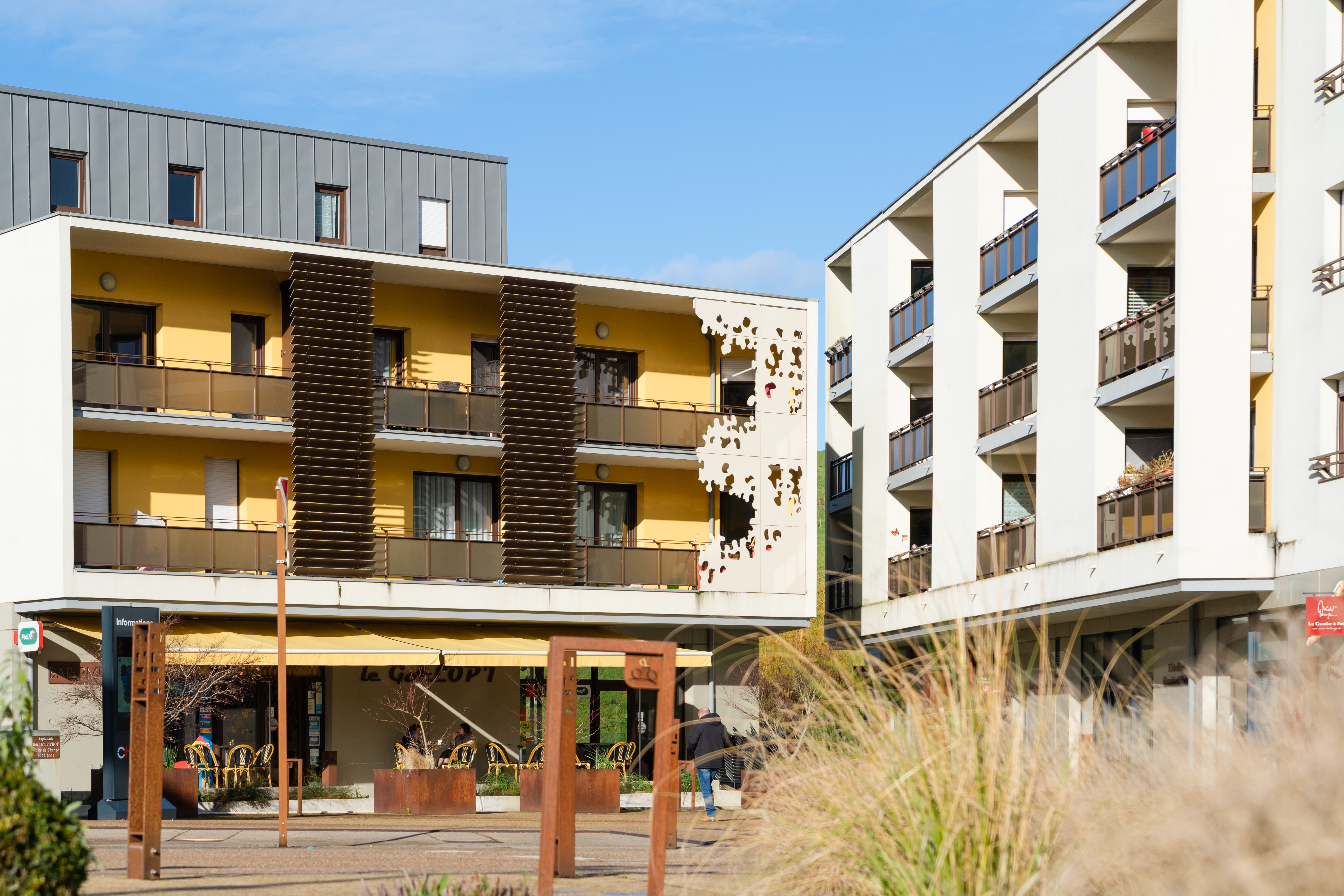 https://www.laval.fr/fileadmin/Phototheque_agglo/Habitat/Je_loue_un_logement/DSC01930.jpg
